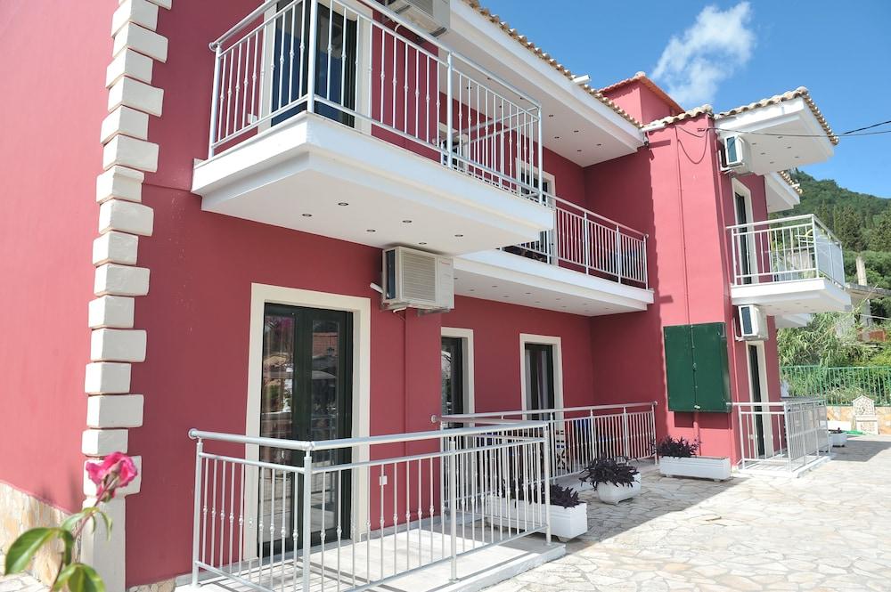 Kerkyra Beach Hotel & Apartments Benitses  Exterior photo